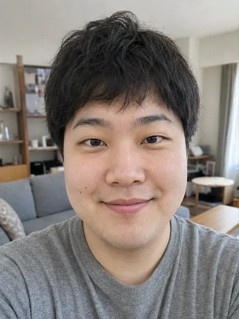 20 代男性の自撮りと生成後のプロフィール写真 (加工前)